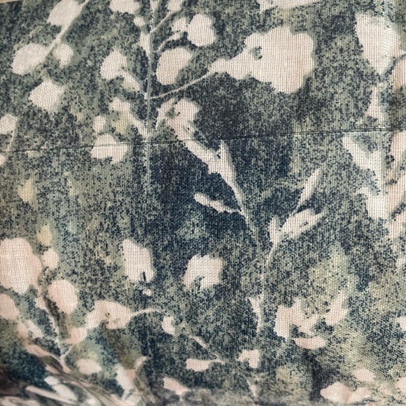 Brand new quilt set king size - Picture 4 of 4